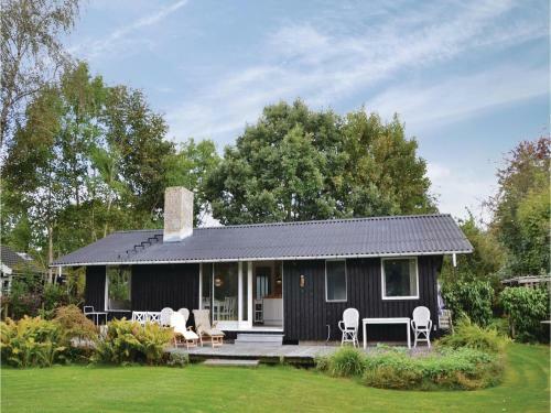 Three-bedroom Holiday Home In Gilleleje
