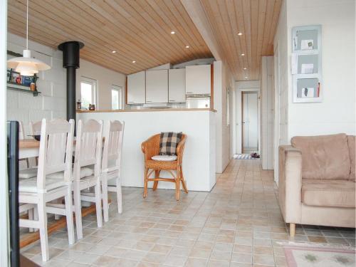Three-bedroom Holiday Home In Haderslev