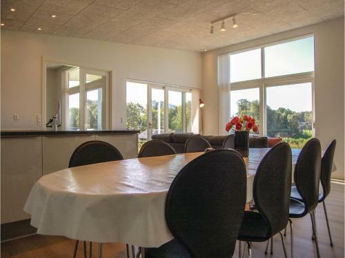Four-bedroom Holiday Home In Haderslev