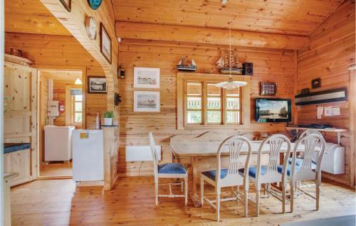 Two-bedroom Holiday Home In Hals