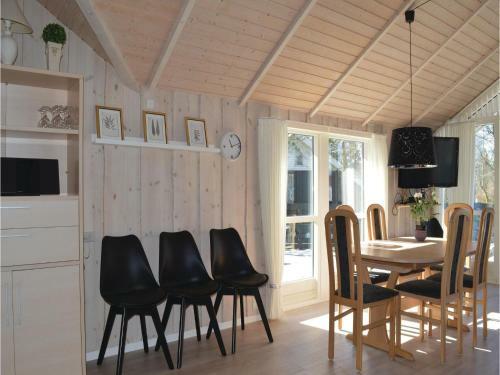 Four-bedroom Holiday Home In Hals