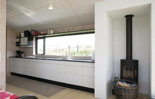 Three-bedroom Holiday Home In Hjorring