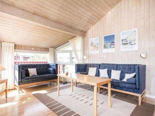 Three-bedroom Holiday Home In Hjorring