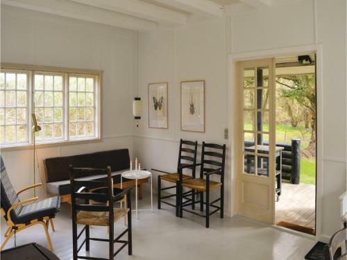 Three-bedroom Holiday Home In Hundested