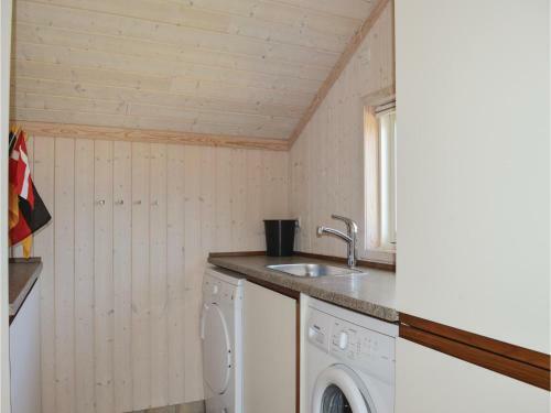 Three-bedroom Holiday Home In Jerup