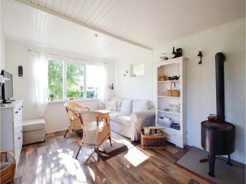 Three-bedroom Holiday Home In Juelsminde