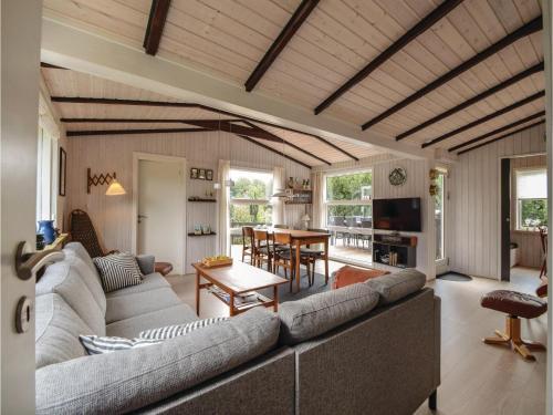 Two-bedroom Holiday Home In Juelsminde