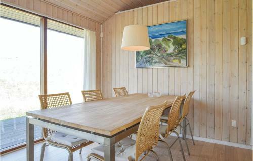 Five-bedroom Holiday Home In Lokken
