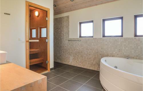 Five-bedroom Holiday Home In Lokken