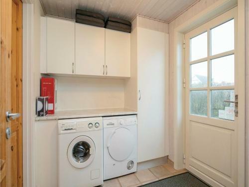 Two-bedroom Holiday Home In Lokken