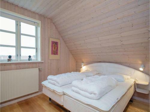 Two-bedroom Holiday Home In Lokken