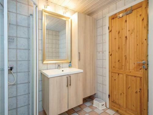 Two-bedroom Holiday Home In Lokken