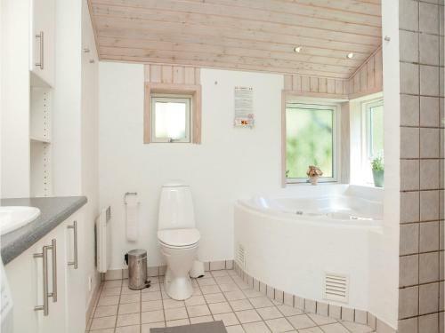 Three-bedroom Holiday Home In Lokken