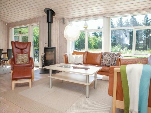 Three-bedroom Holiday Home In Lokken
