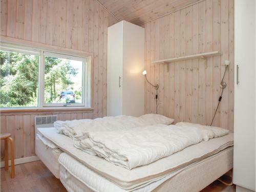 Three-bedroom Holiday Home In Lokken