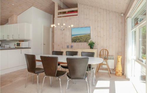 Three-bedroom Holiday Home In Lokken