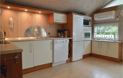 Four-bedroom Holiday Home In Lokken
