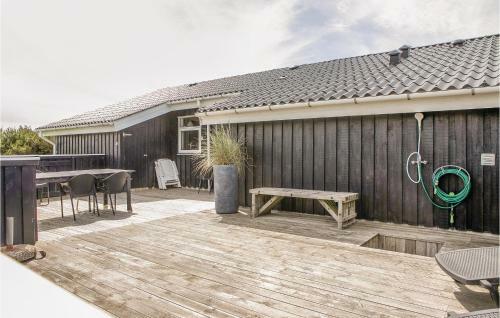 Three-bedroom Holiday Home In Lokken