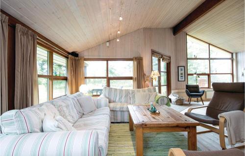 Three-bedroom Holiday Home In Hjorring