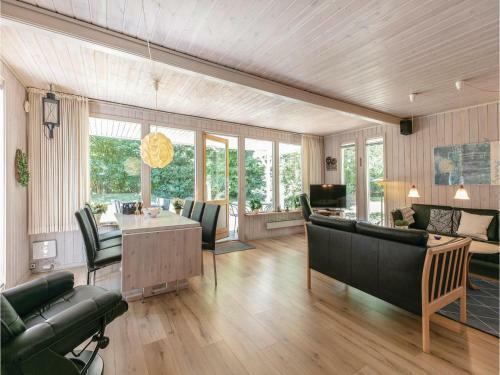 Three-bedroom Holiday Home In Nexo
