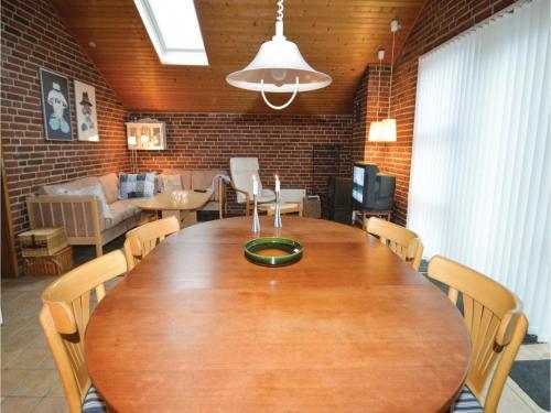 Three-bedroom Holiday Home In Rodby