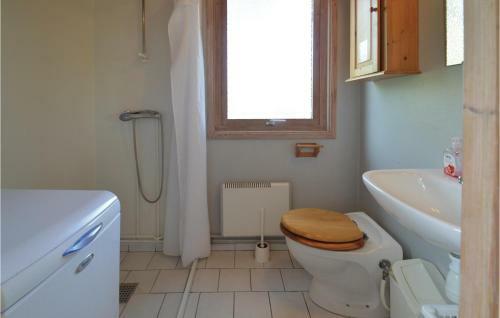 Three-bedroom Holiday Home In Rodby