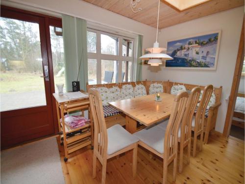 Three-bedroom Holiday Home In Rodby