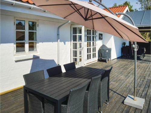 Three-bedroom Holiday Home In Strandby