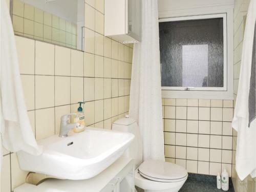 Four-bedroom Holiday Home In Tisvildeleje