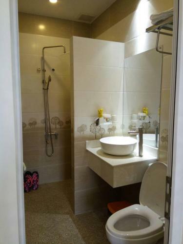 Hotel Kh�ch S?n Mini Khang Th?nh