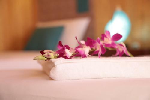 Secret Halong Cruise