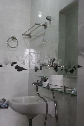 Hotel Motel T�m ?�