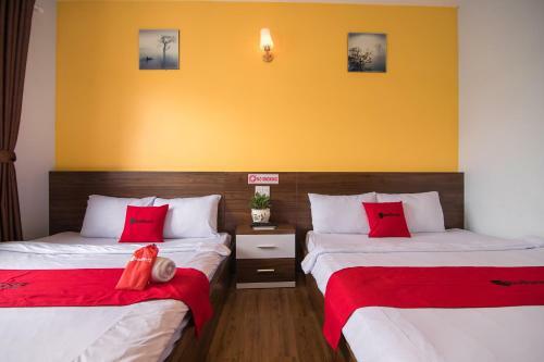 Hotel Reddoorz Near Nha Tho Con Ga