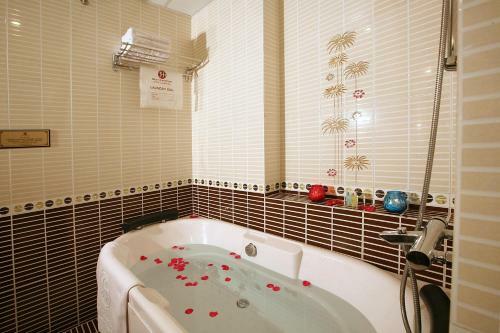 Hotel Hanoi House Hostel & Travel