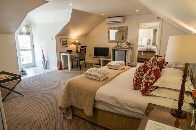 Hostal Ashbourne House Guest House
