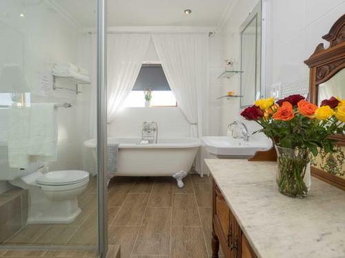 Madison Manor Boutique Hotel