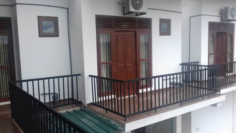 Bed & Breakfast Padmasiri Holiday Resort
