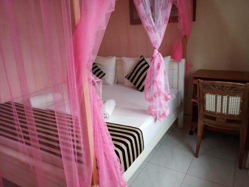 Hostal Heritage Lake View