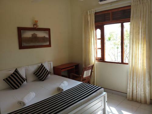 Hostal Heritage Lake View