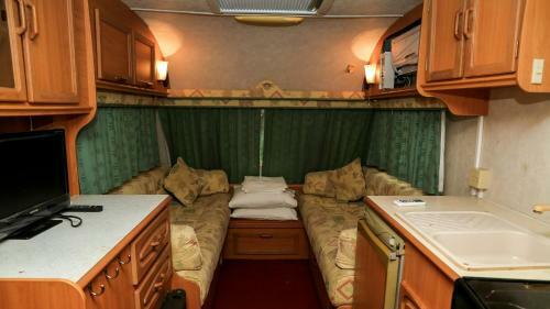 Malwathu Oya Caravan Park