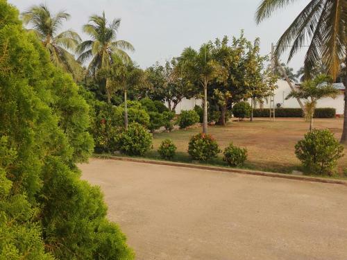 Hotel Chilaw Far Inn Village