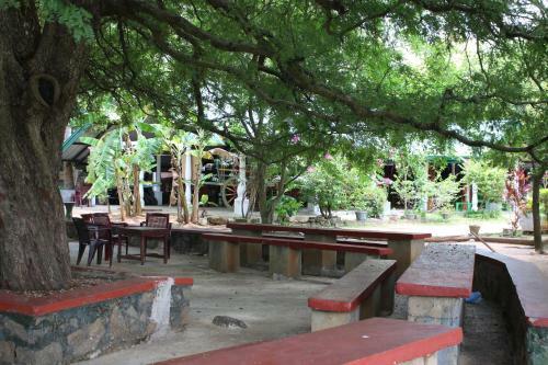 Dambulla Lake Hotel