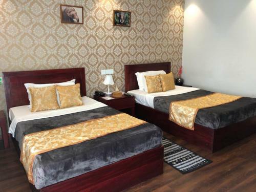 China Manor Hotel & Restaurant