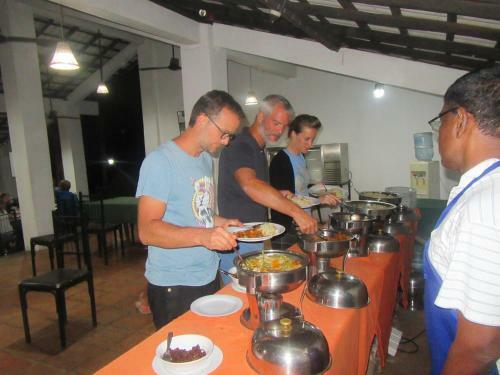 Hostal Dambulu Oya Family Park