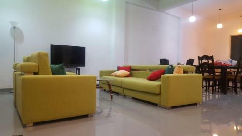 Bed & Breakfast Royal Residence Mount Lavinia