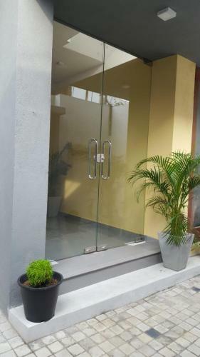 Bed & Breakfast Royal Residence Mount Lavinia