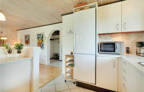 Three-bedroom Holiday Home In Blavand