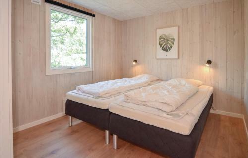 Five-bedroom Holiday Home In Blavand