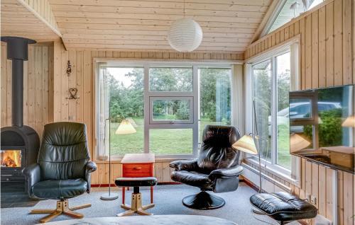 Four-bedroom Holiday Home In Blavand