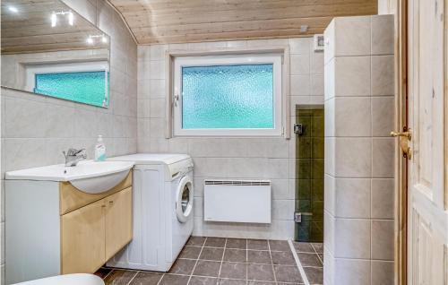 Four-bedroom Holiday Home In Blavand